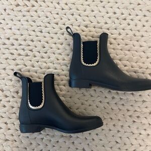 Jack Rogers navy Ankle rain Boots